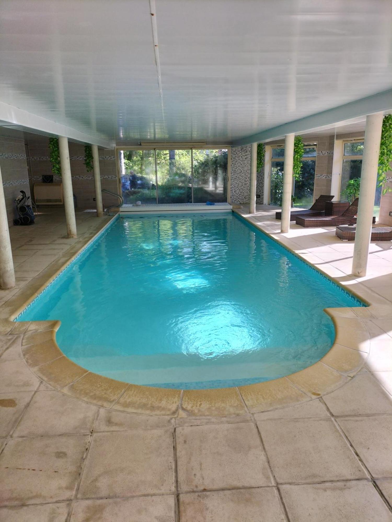 Au Charme Du Lac Espace Bien Etre Et Piscine Chauffe Proche Parc Et Restaurant Du Casino Форж-лез-О Екстер'єр фото