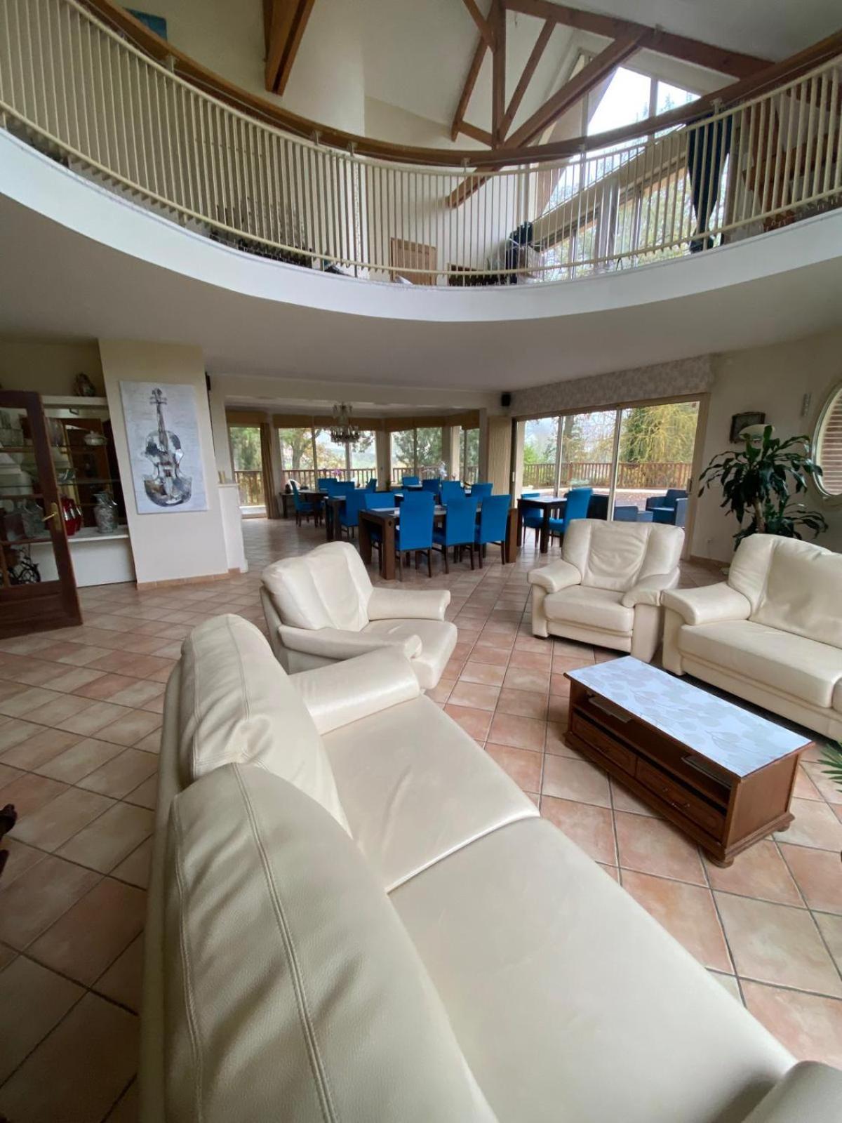 Au Charme Du Lac Espace Bien Etre Et Piscine Chauffe Proche Parc Et Restaurant Du Casino Форж-лез-О Екстер'єр фото